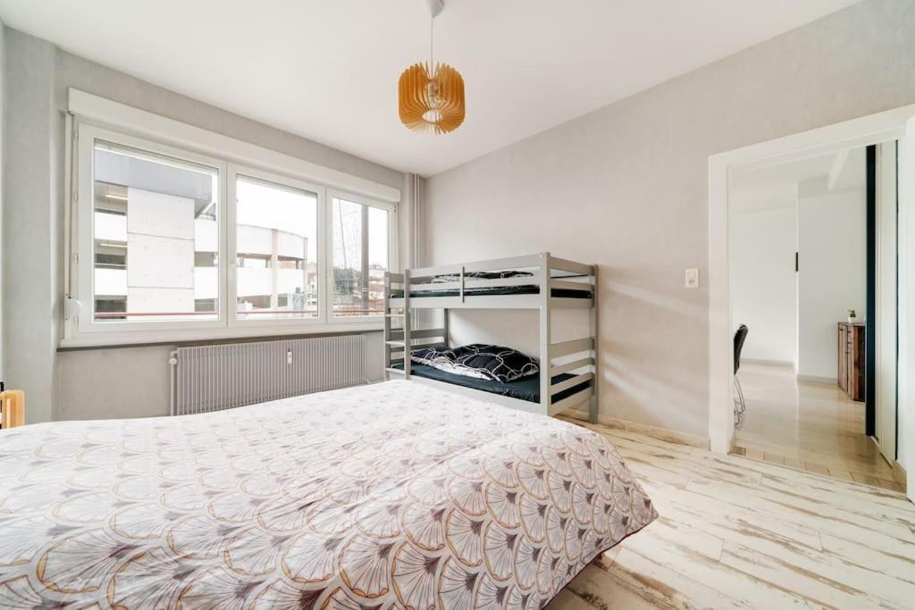 Superbe Appartement A Une Minute A Pied De La Gare Épinal Eksteriør bilde