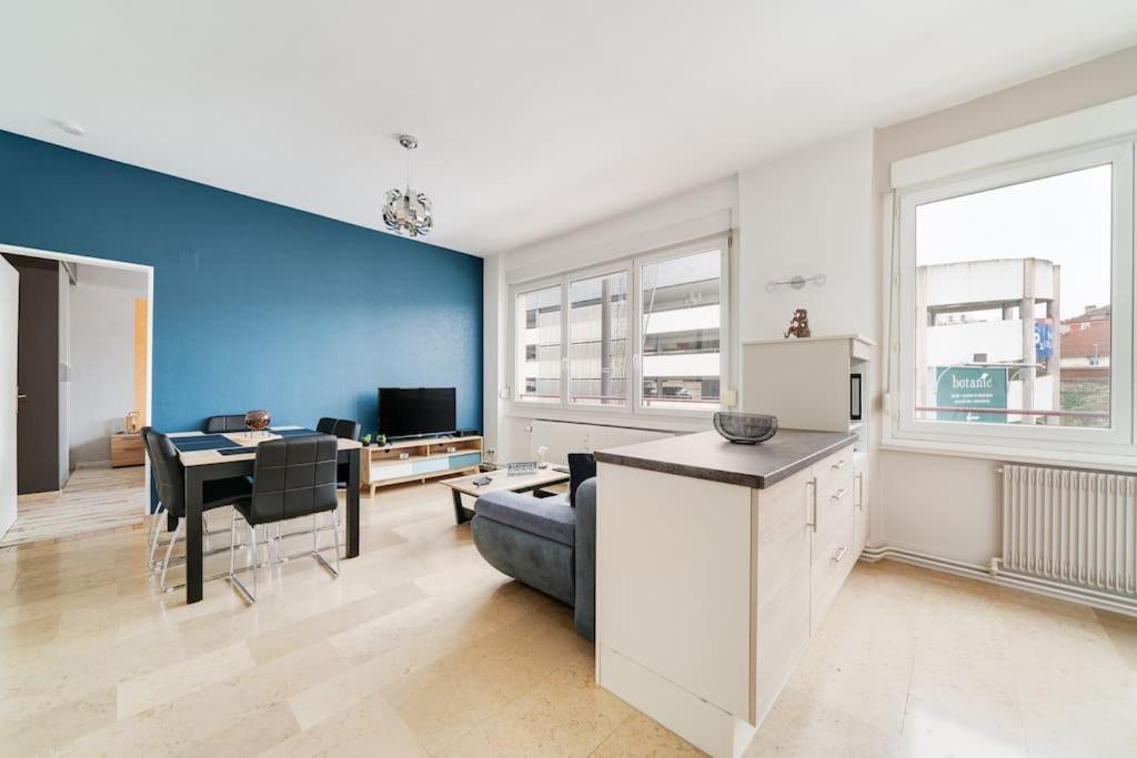 Superbe Appartement A Une Minute A Pied De La Gare Épinal Eksteriør bilde