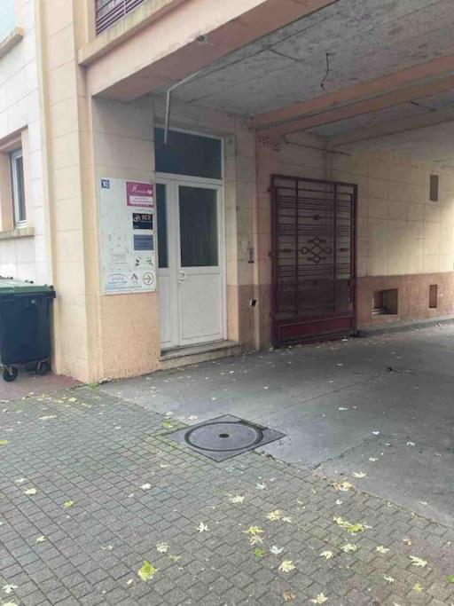 Superbe Appartement A Une Minute A Pied De La Gare Épinal Eksteriør bilde